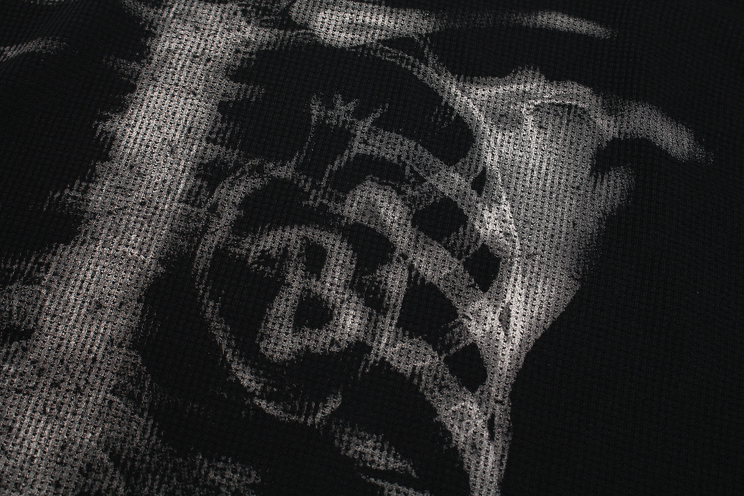 CapCabin Skeleton Print Long Sleeve Tee