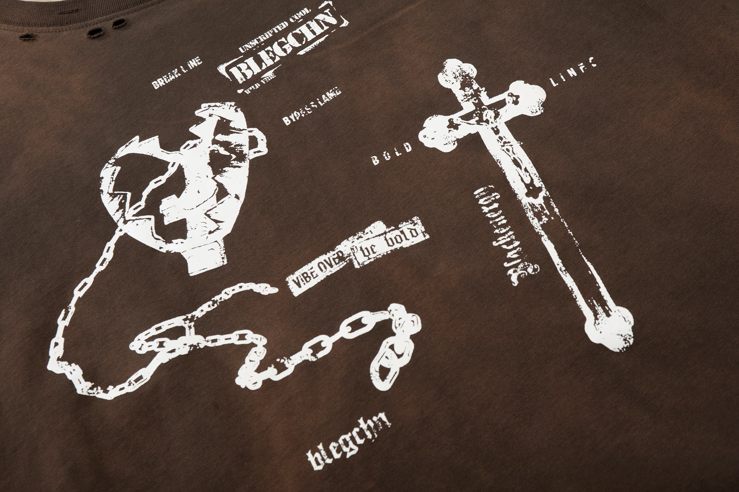 CapCabin Layered Long Sleeve Graphic T-Shirt