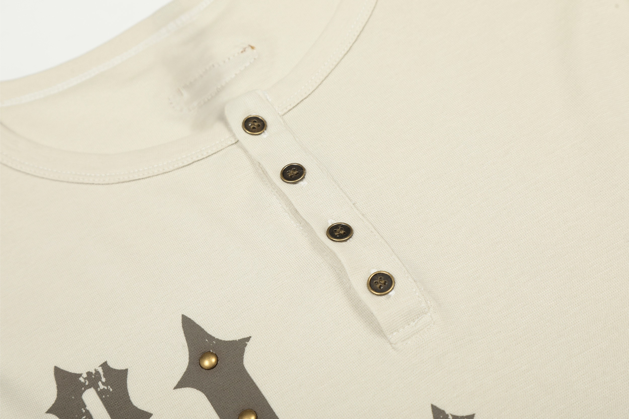 CapCabin Graphic Long Sleeve Henley Tee