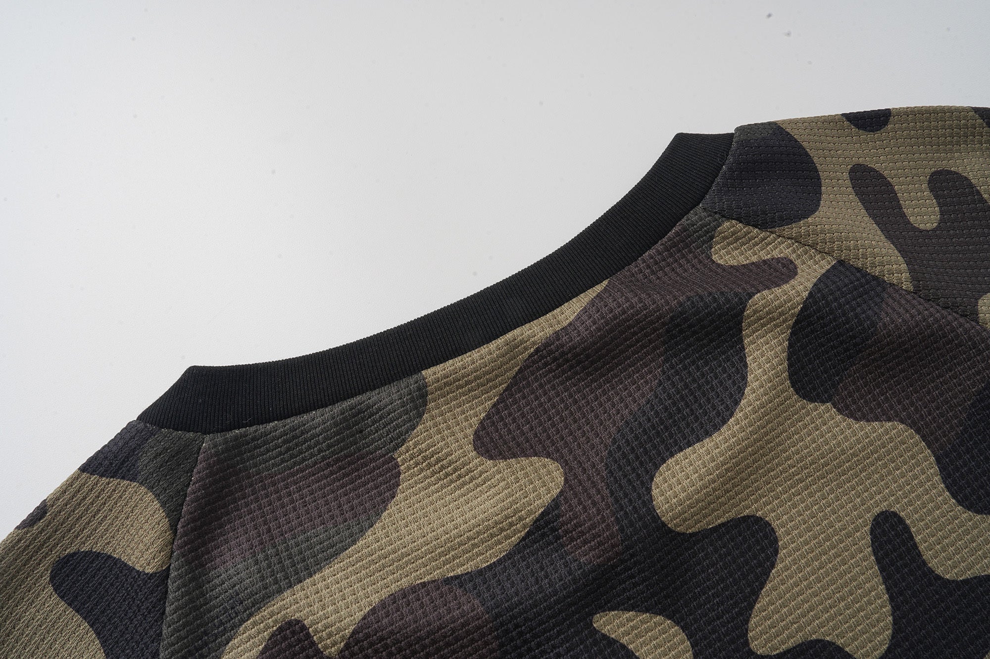 CapCabin Camo Graphic Long Sleeve Jersey