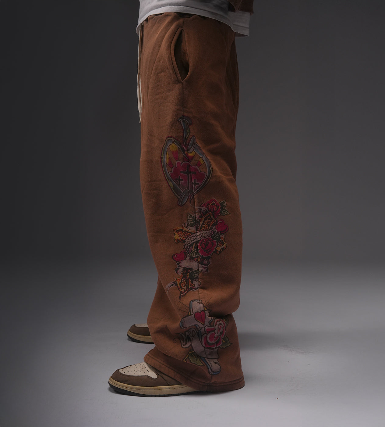 Righteous Risen King Sweatpants Brown