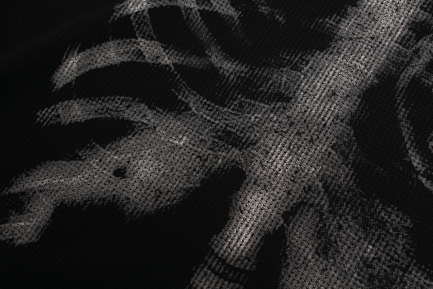 CapCabin Skeleton Print Long Sleeve Tee