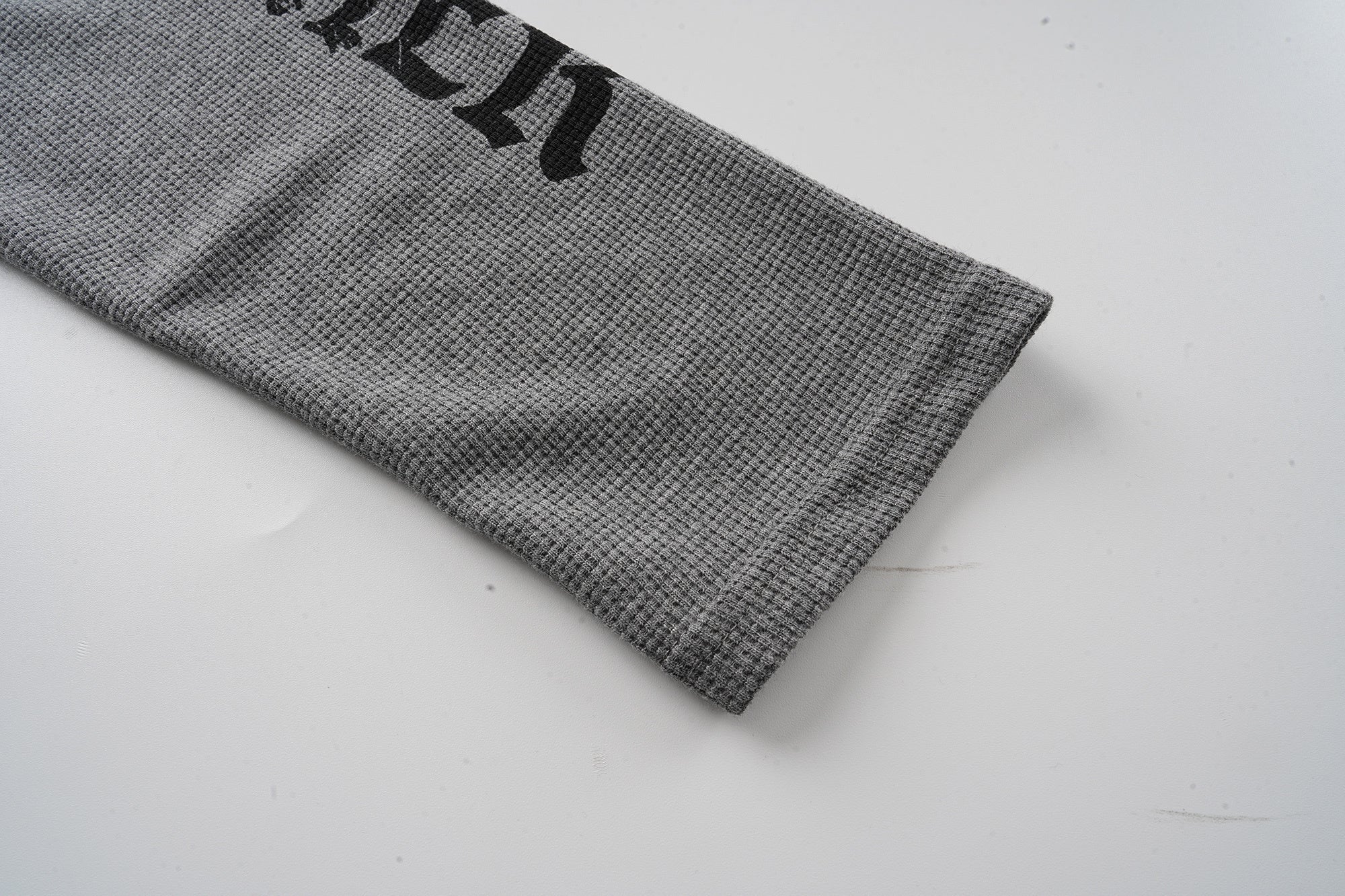 CapCabin Vintage Graphic Long Sleeve Tee