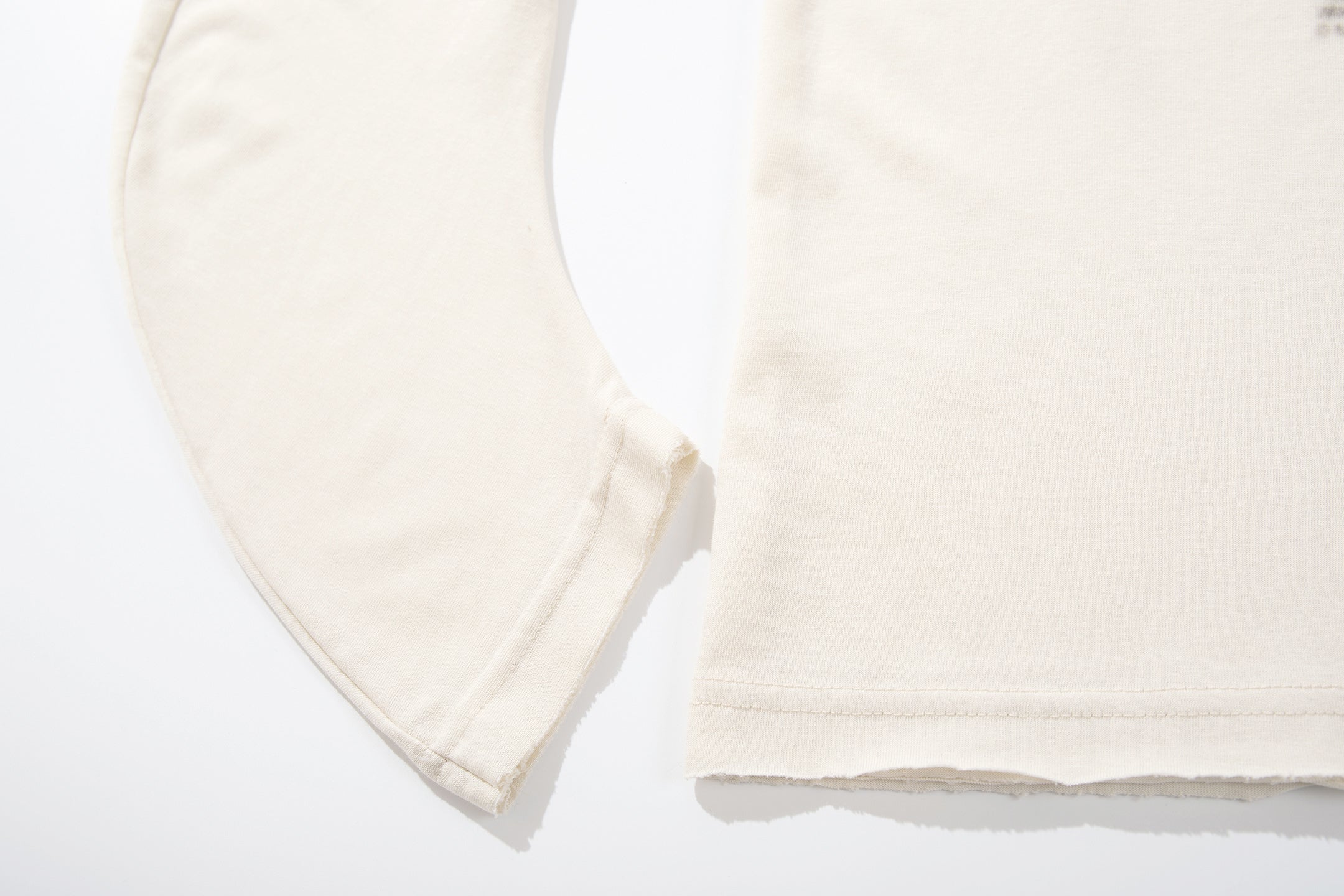 CapCabin Vintage Graphic Longsleeve Tee